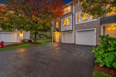 41 Boston Road #331 1