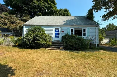 25 Walter Rd 1