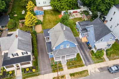 176 Hall St 1