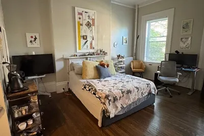 120 Charles St #6