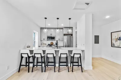 208 Spencer Ave #7 1