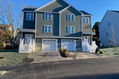 44 Modoc St 1