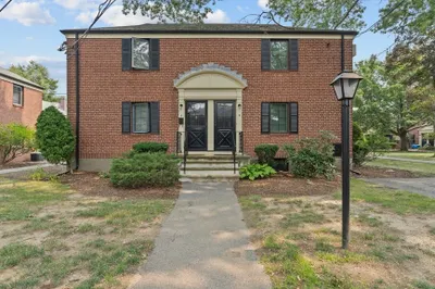 6 Pierce Rd #6