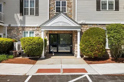 21 Hampshire Rd #101 1