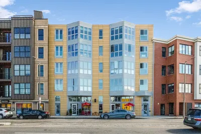 144 Old Colony Ave #405