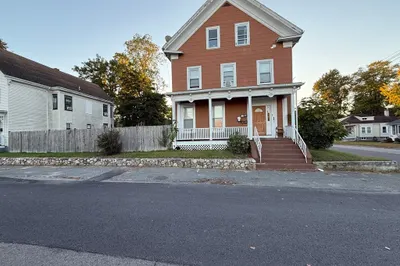 1 Greenwood Rd