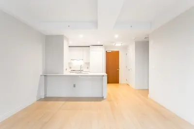 133 Seaport Boulevard #707 1