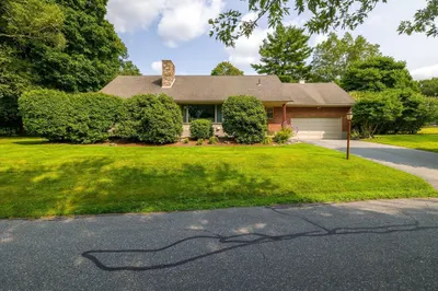 14 Monadnock Dr 1