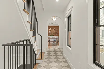23 College Hill Rd #1 1