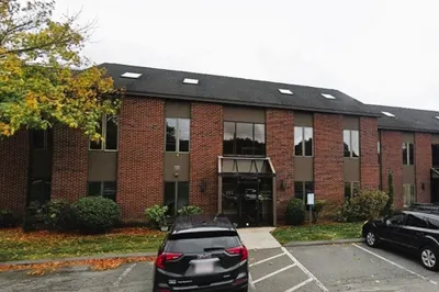 871 Turnpike St #106