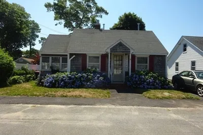 21 Vernal St