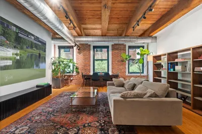9 W Broadway #106