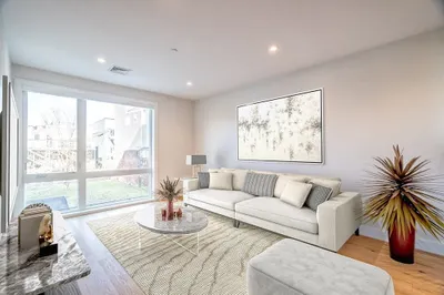 420 W Broadway #205
