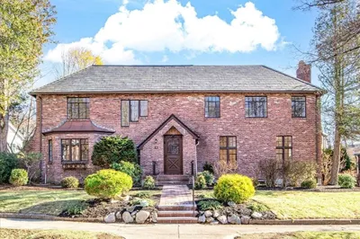 18 Sunset Road