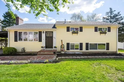 64 Holliston St