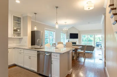 64 Evergreen Avenue #8 1