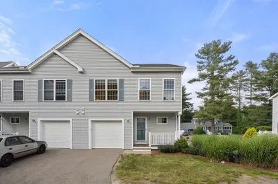 4 Sterling Ln #4 1
