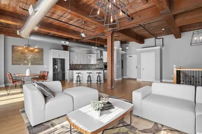15 Kearney Sq #302 1
