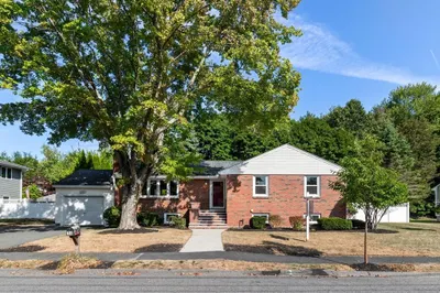 34 Sycamore Rd