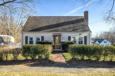 31 Sunset Dr
