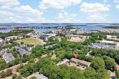 9 BeAls Cove RoAd #A 1