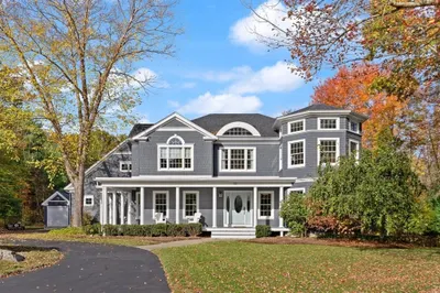 22 Flyaway Pond Dr 1