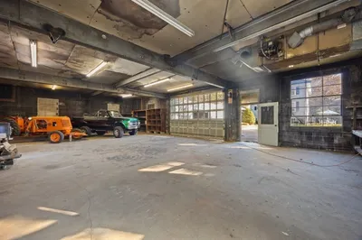 90 Silver St 1