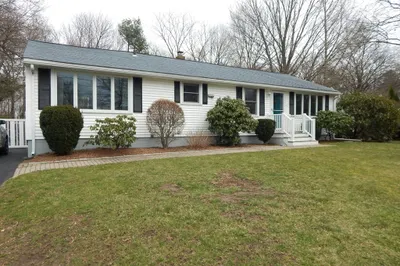 41 Hingham Rd 1
