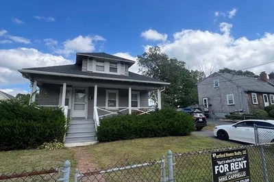 282 Ash St 1