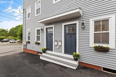 17 Webb St #1