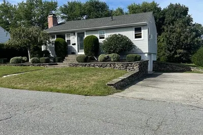 352 Chatterton Ave