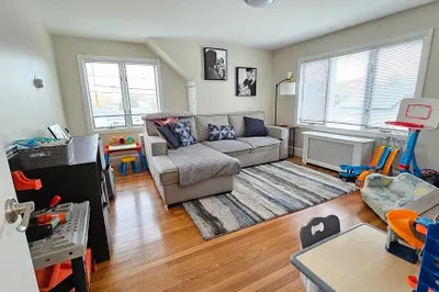 539 Malden St #2