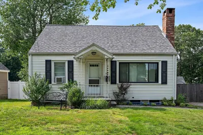 309 Cedar St
