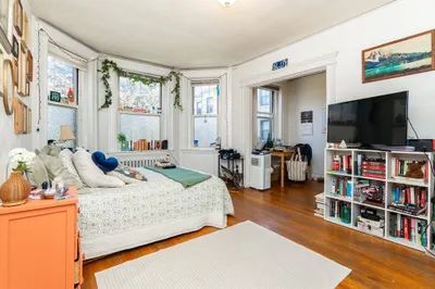 118 Riverway #22