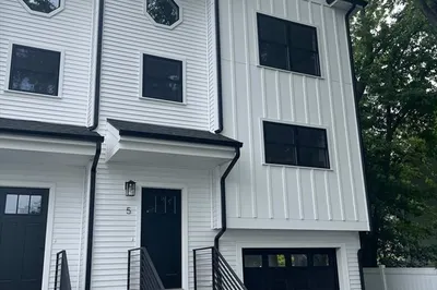 84 Arcadia St #5 1