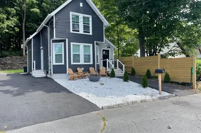 35 Riverview Dr 1