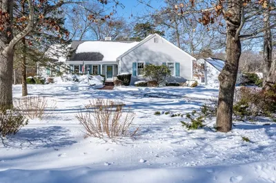 28 Mariners Ln