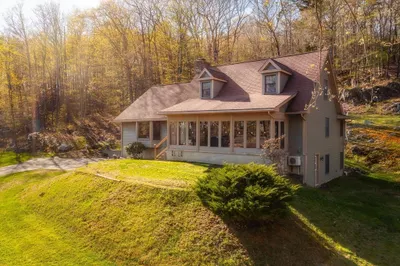 49 Burt Rd