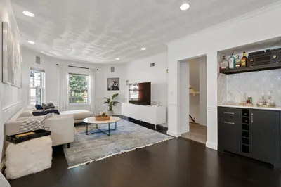 63 Sheridan Ave #63