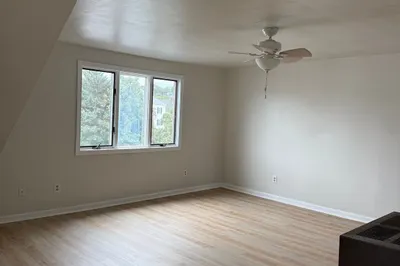 105 George St #3 1