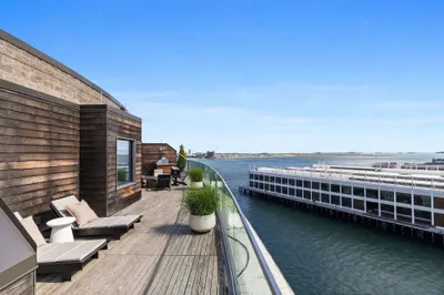 300 Pier 4 Blvd #PHJ 1