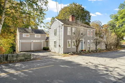 17 Maple St