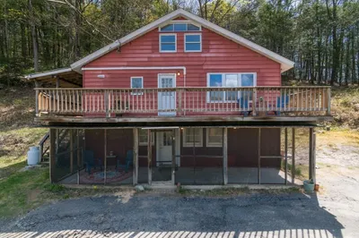 143 Barney Hale Rd 1
