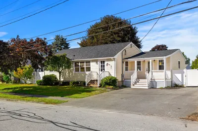 36 Macarthur Blvd 1