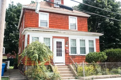 465 Winthrop St 1