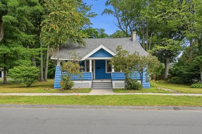 44 Woodmont Street 1