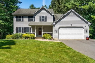 15 Geryk Ct 1