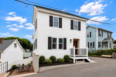11 Hovey St 1