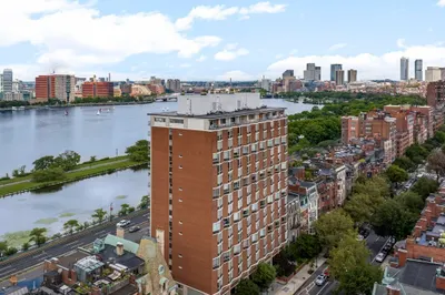 330 Beacon St #115