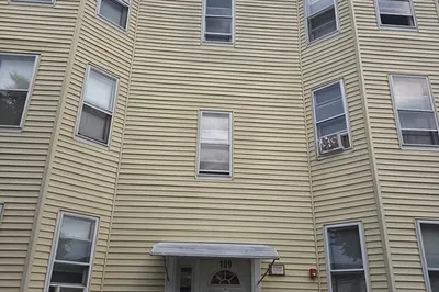 109 Grover St 1